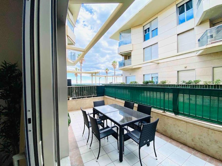 Stylish Apartment With Terrace On The Beachfrom Valencia Exterior photo
