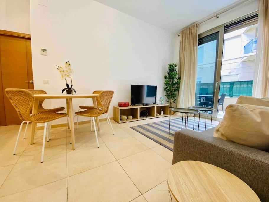 Stylish Apartment With Terrace On The Beachfrom Valencia Exterior photo